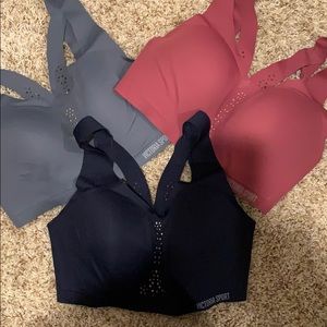 Pack of Victoria’s Secret sports bras